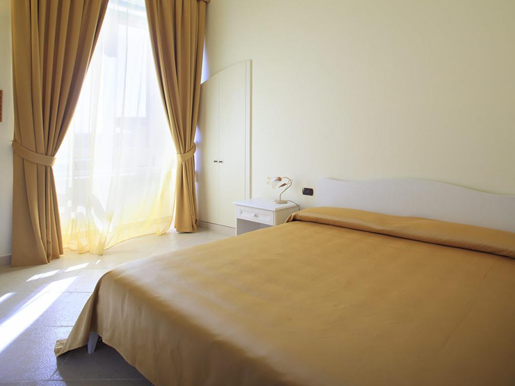 Tenuta Lama Gorga Trani Δωμάτιο φωτογραφία